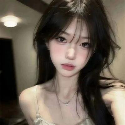 俏丽佳人